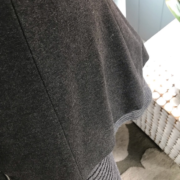 Grey wool modern bustier top - Picture 6 of 7